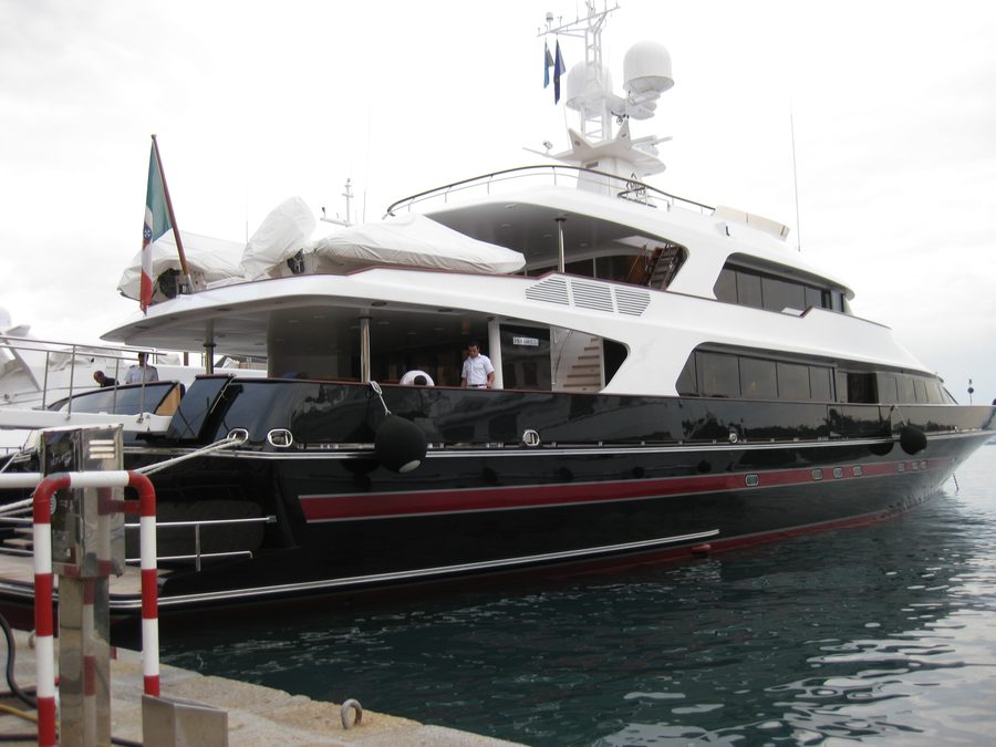Benetti Blue One